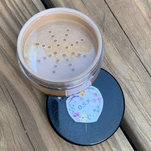 OSP Cosmetics Mineral Foundation Loose Powder in Mineral Deep Dark